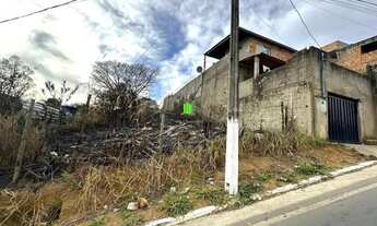 Imagem: Lote com 360m² e Declive Lateral