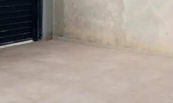 Imagem 5: C323 - Casa nova com três dormitório em bairro arborizado