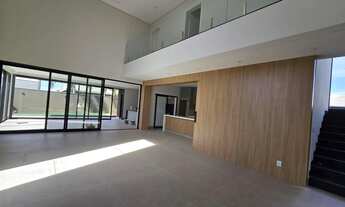 Imagem 3: Belíssima Casa com 4 Suítes + Piscina e Acabamento Impecável - Alphaville IV