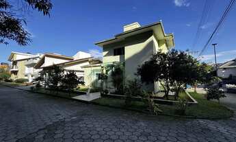 Imagem 3: Casa de Alto Padrão em Condomínio Exclusivo na Trindade