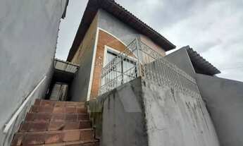 Imagem 3: Casa na Vila Santos 03 quartos e 04 vagas de garagem