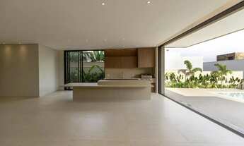 Imagem 3: Casa no condomínio Reserva Santa Luísa para venda com 4 quartos, sendo 4 suítes , 424m²