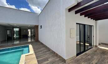 Imagem 4: Casa para venda possui 380 metros quadrados com 3 quartos em Jardim Presidente - Goiânia