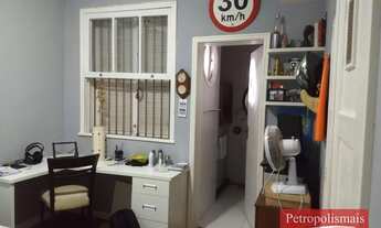 Imagem 5: Casa para venda com 6 quartos final do Crémerie - Petrópolis - RJ