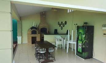 Imagem 7: Casa para venda possui 321 metros quadrados com 4 quartos em - Eusébio