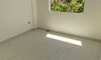 Imagem 6: Apartamento em prédio com elevador a poucos metros da praça da baleia em CostaAzul-Rio das