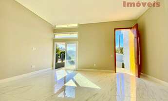 Imagem 6: Casa 2 dorm com excelente padrão e próximo do mar