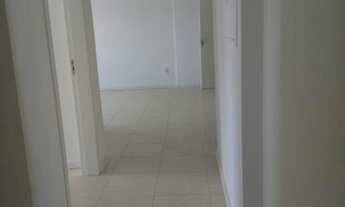 Imagem 4: Apto 2 Dormit´torios, sendo 1 suíte, amplo, próximo Shopping e Fort Atacadista, a 100 m da