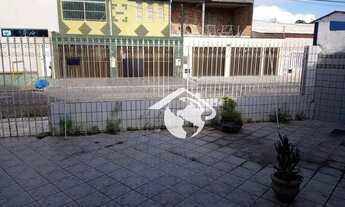 Imagem 4: Ponto Comercial com 3 dormitórios para alugar por R$ 3.000/ano - Jabotiana - Aracaju/SE