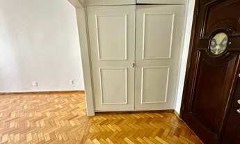 Imagem 4: Apartamento para venda tem 80 metros quadrados com 2 quartos em Copacabana - Rio de Janeir