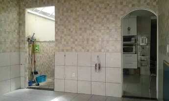 Imagem 2: Casa para venda com 100 metros quadrados com 3 quartos