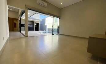 Imagem 5: Casa de condomínio térrea para aluguel e venda tem 250 metros quadrados com 3 quartos