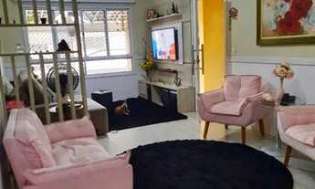 Imagem 2: Casa com 3 Suítes, 2 Vagas, Churrasqueira, Varanda, Próx. do Mar na Vila Guilhermina