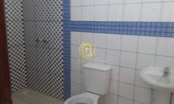 Imagem 6: Casa para aluguel possui 180 metros quadrados com 2 quartos