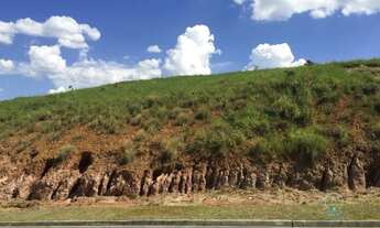 Imagem 2: Chácara em condomínio fechado de 5044m² no Residencial Mantiqueira na zona Norte