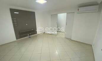 Imagem: Casa para aluguel, 5 quartos, 3 suítes