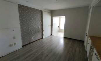 Imagem 7: Apartamento para aluguel possui 350 metros quadrados com 4 quartos