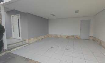 Imagem 2: Casa filé no Vale dos Cristais c/ 3qts, send 1 suíte, 3brs, 2vgs, amrs plnjds, piscn, chur