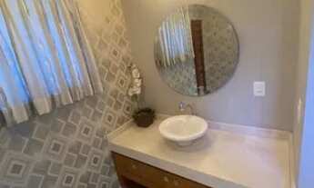 Imagem 3: CASA DE 402M² COM 3 SUÍTES SENDO 1 MASTER COM HIDROMASSAGEM NO COND. PORTAL DO PARAISO 1 E