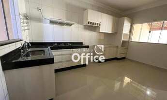 Imagem: Casa com 3 dormitórios para alugar, 145