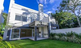 Imagem: Casa em Condomínio, 3 suítes à venda