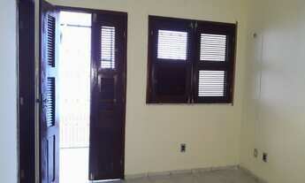 Imagem 6: Casa com 45 m² em condomínio fechado, forrada, com 2 quartos, 1 banheiro, cozinha, sala de