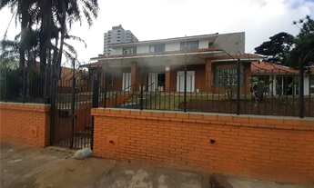 Imagem 3: Casa ampla bem localizada