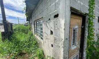 Imagem 2: Casa para venda possui 80 metros quadrados com 1 quarto em Laranjeiras - Itanhaém - SP