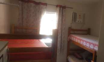 Imagem 3: Quarto compartilhado todo mobiliado