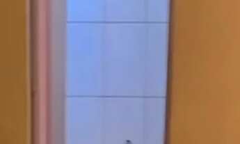 Imagem 7: Vendo este prédio com apartamentos