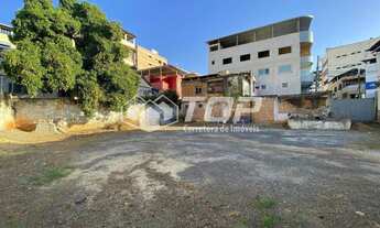 Imagem 2: Terreno de aproximadamente 513,00m² para locação no bairro Santo Antônio