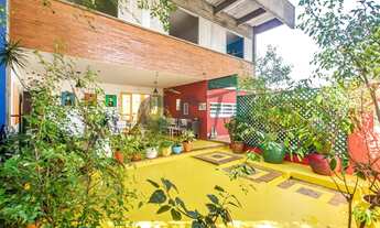 Imagem: Casa de Vila - 4 Dormitórios (1 Suíte)