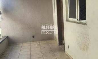 Imagem 2: Casa a VENDA no bairro INCONFIDENTES