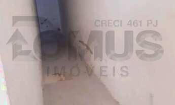 Imagem 6: Casa Triplex de 150m² no Bairro Ponto Novo - 5 Quartos, 2 Garagens, DPE, Varanda e Mais