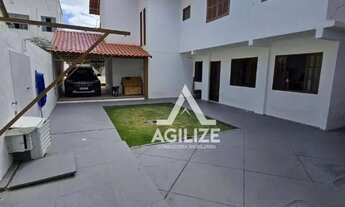 Imagem 4: Casa com 6 dormitórios para alugar por R$ 7.000,00/mês - Imbetiba - Macaé/RJ