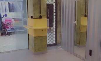 Imagem 7: Loja de galeria reformadíssima