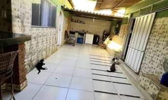 Imagem 6: Casa para venda possui 300 metros quadrados com 4 quartos em Jardim Curitiba - Goiânia - G