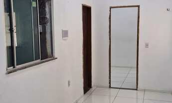 Imagem: Alugo Ap.2/4 Fátima 1.200,00