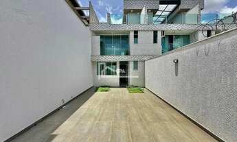 Imagem: Casa à Venda no bairro Santa Amélia, 3