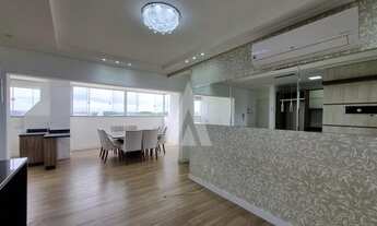 Imagem 3: Apartamento semimobiliado com 3 quartos, sendo 1 suíte, churrasqueira e cozinha com armári