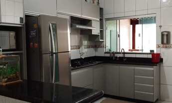 Imagem 6: Casa Casa de Rua com 3 Quarto(s) e 2 banheiro(s) à Venda, 125 por R$ 370.000 no setor Resi