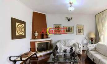 Imagem 2: Casa térrea com 5 suítes, 4 vagas e muito conforto. Agende sua visita!