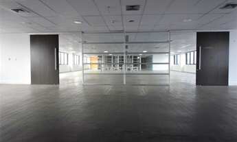 Imagem 3: Localização excepcional ,a 260m metro Faria Lima e ao lado do Shop. Eldorado