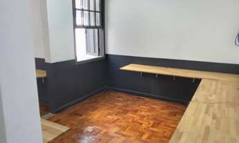 Imagem 5: Casa com 02 dormitórios, excelente estado e ótima localização em uma das melhores ruas de