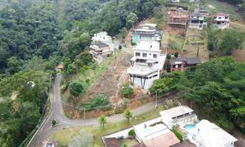 Imagem 7: Casa de condomínio para venda tem 300 metros quadrados com 4 quartos