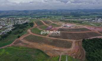 Imagem 4: Casa de condomínio para venda tem 394 metros quadrados em Urbanova - São José dos Campos