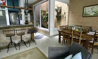 Imagem: Linda casa em bairro residencial em Caraguatatuba