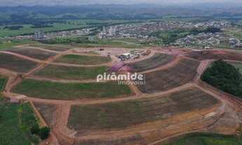 Imagem 5: Casa de condomínio para venda tem 394 metros quadrados em Urbanova - São José dos Campos