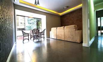 Imagem 2: Porto Alegre - Apartamento Padrão - Petrópolis