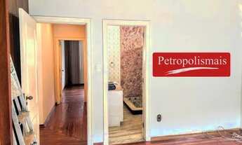 Imagem 4: Marcio PETROPOLISMAIS Vende CASA NO QUITANDINHA COM4QUARTOS(3SUÍTES